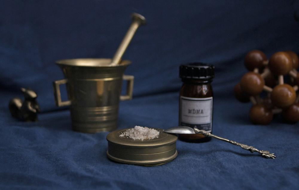 pretty drugthings olWIRB8Mngk unsplash
